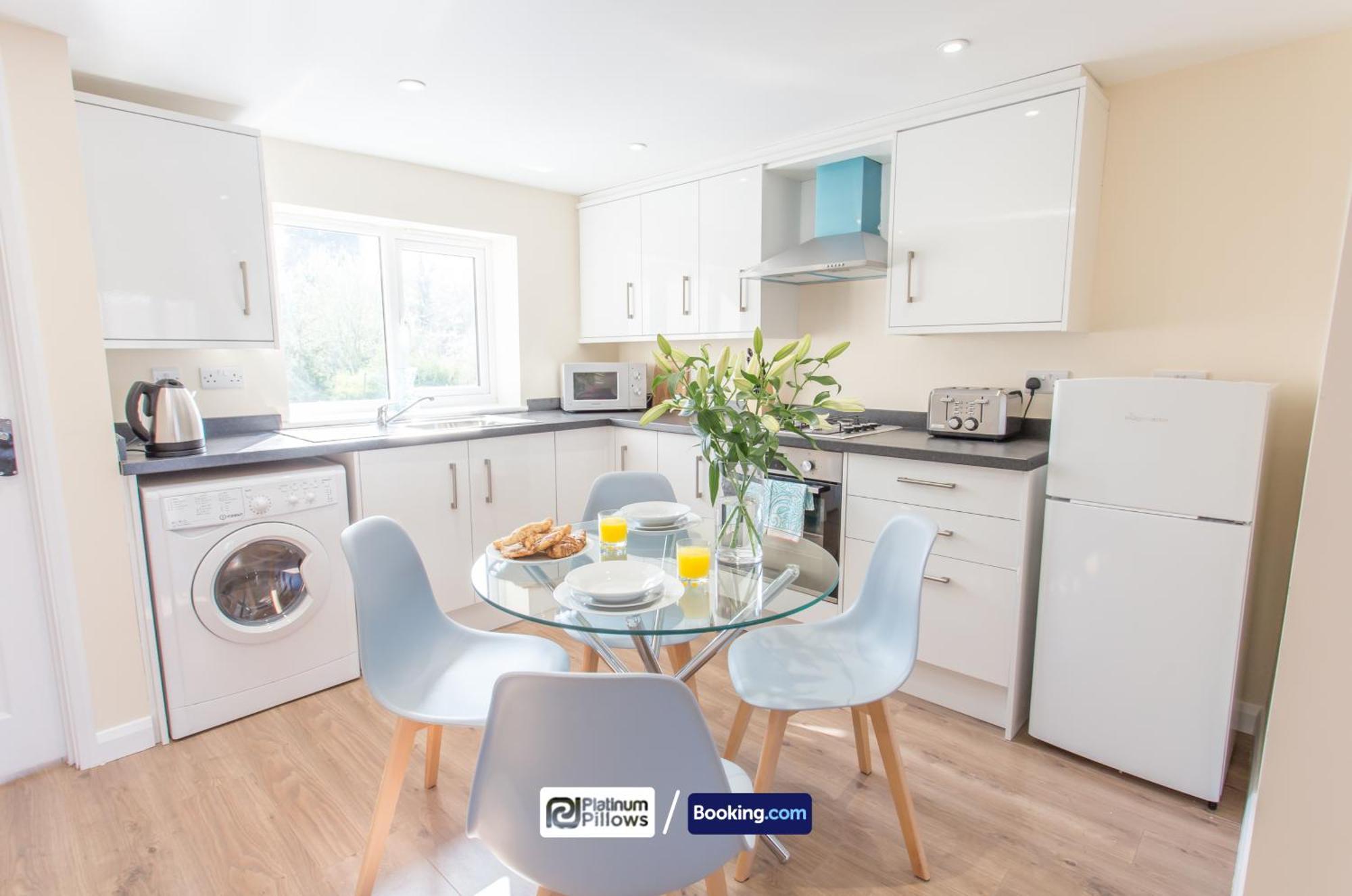 Modern Oxford 2 Bedroom Apartments, Near John Radcliffe Hospital, Weekly & Monthly Deals Dış mekan fotoğraf